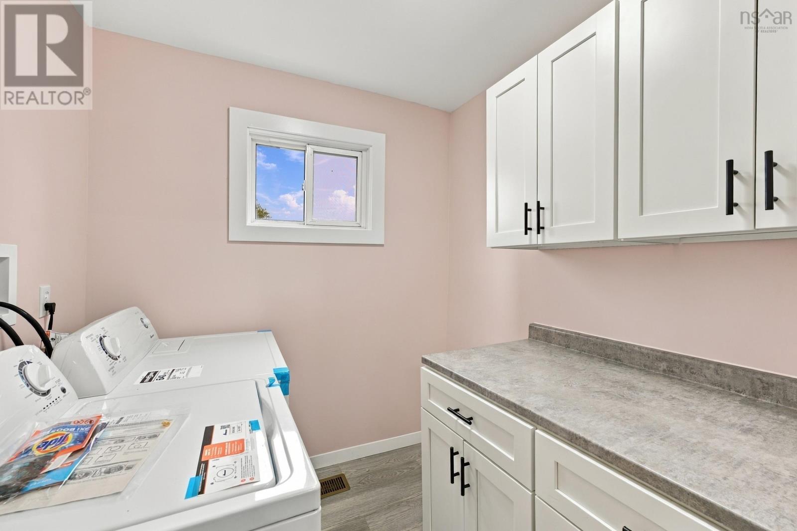 8419 Highway 1 Property Photo 12