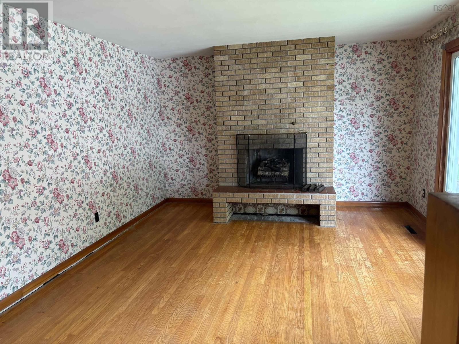 3895 Kencrest Avenue Property Photo 7