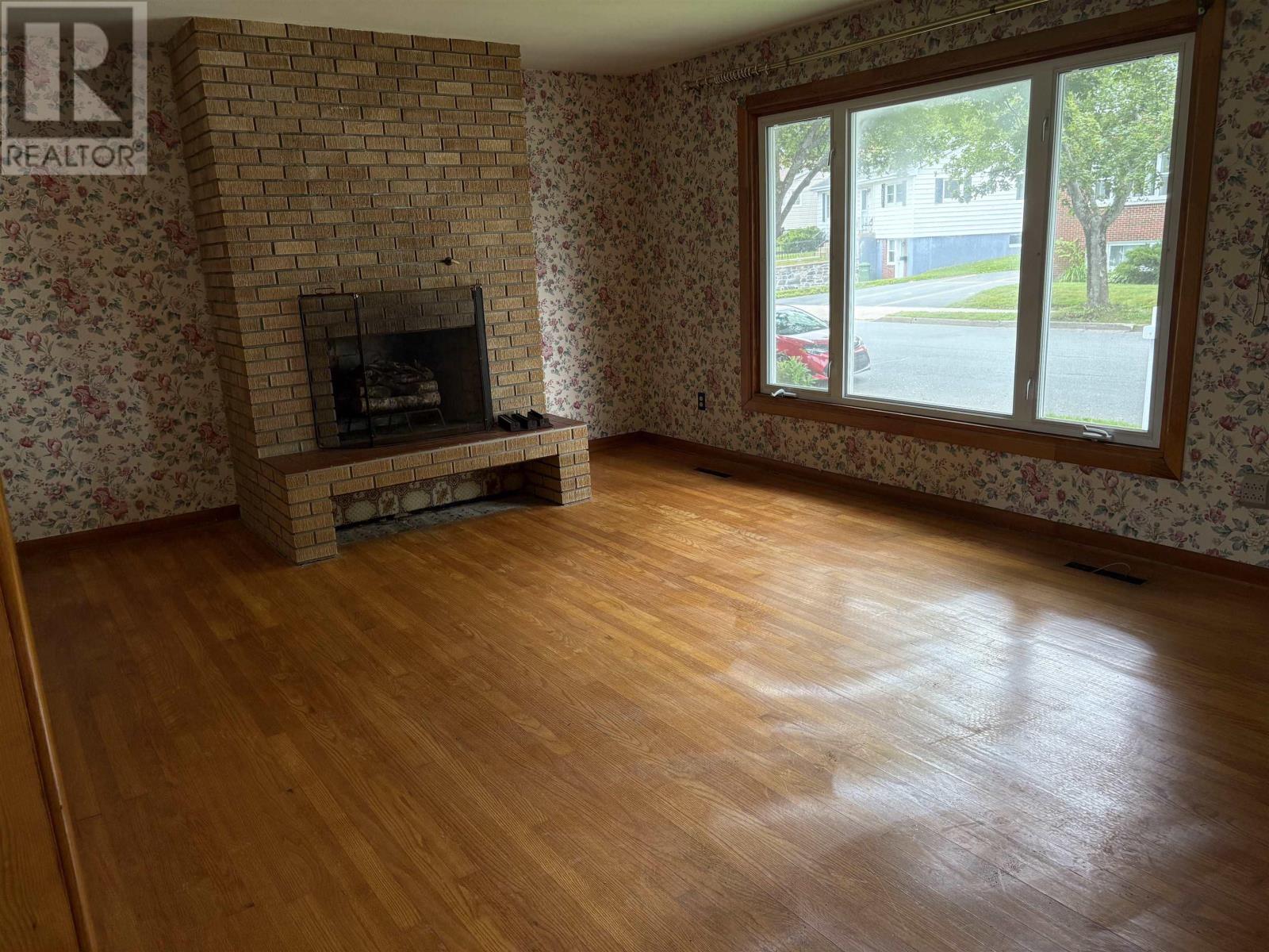 3895 Kencrest Avenue Property Photo 8
