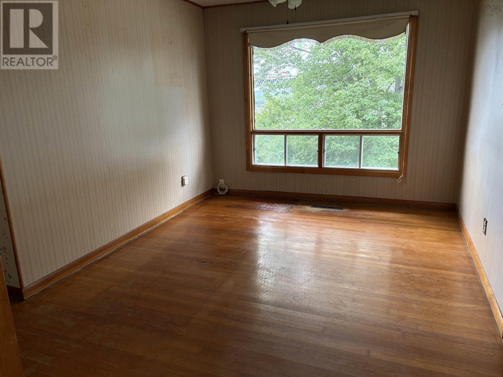 3895 Kencrest Avenue Property Photo 9