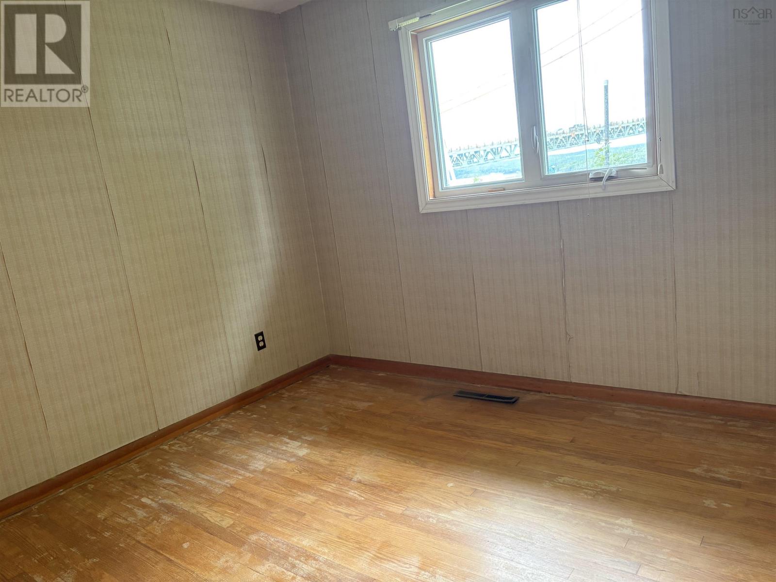 3895 Kencrest Avenue Property Photo 10