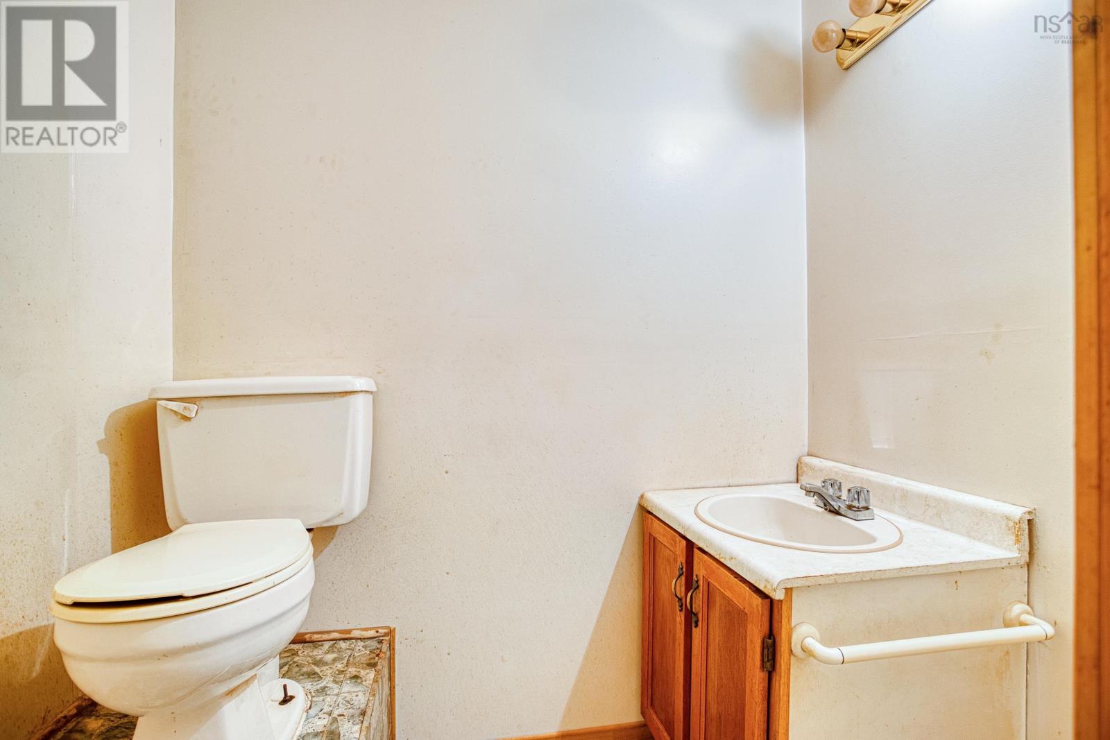 3895 Kencrest Avenue Property Photo 15