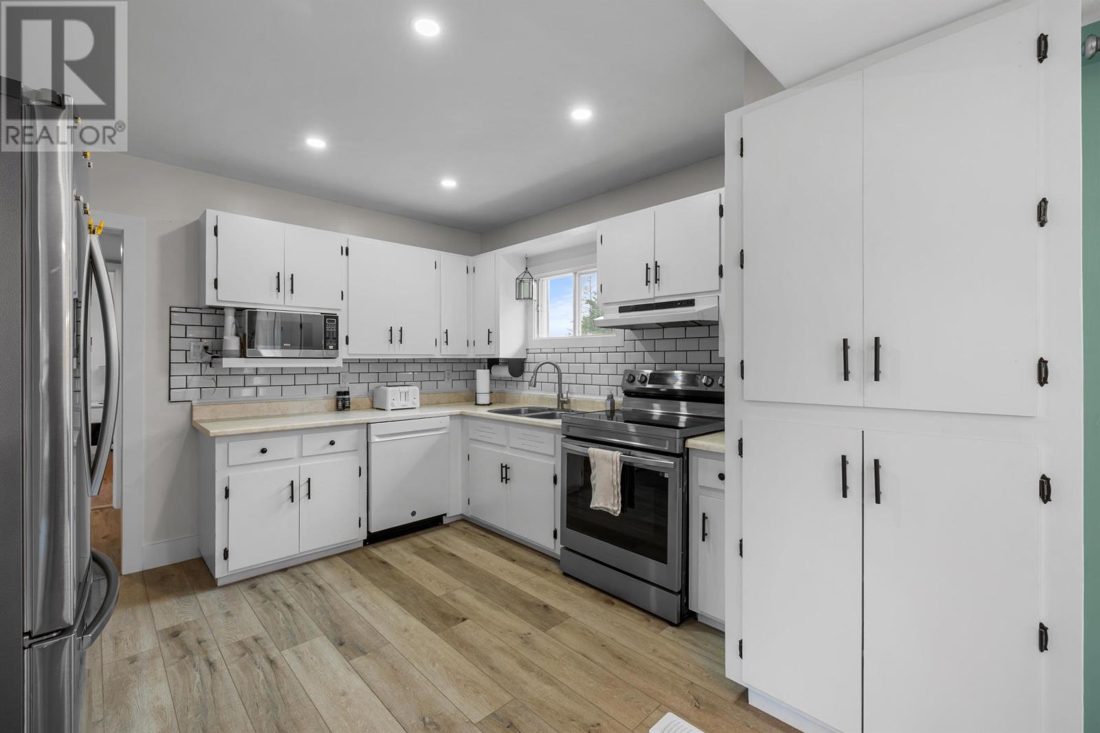 2482 Winsloe Road Property Photo 12