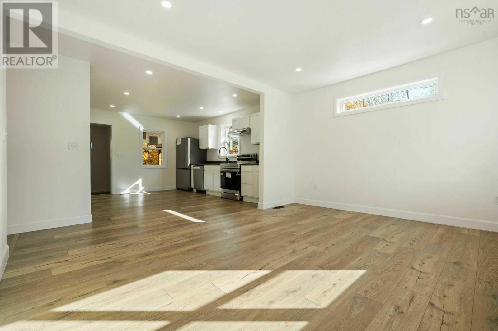 162 Sixth Street Property Photo 2