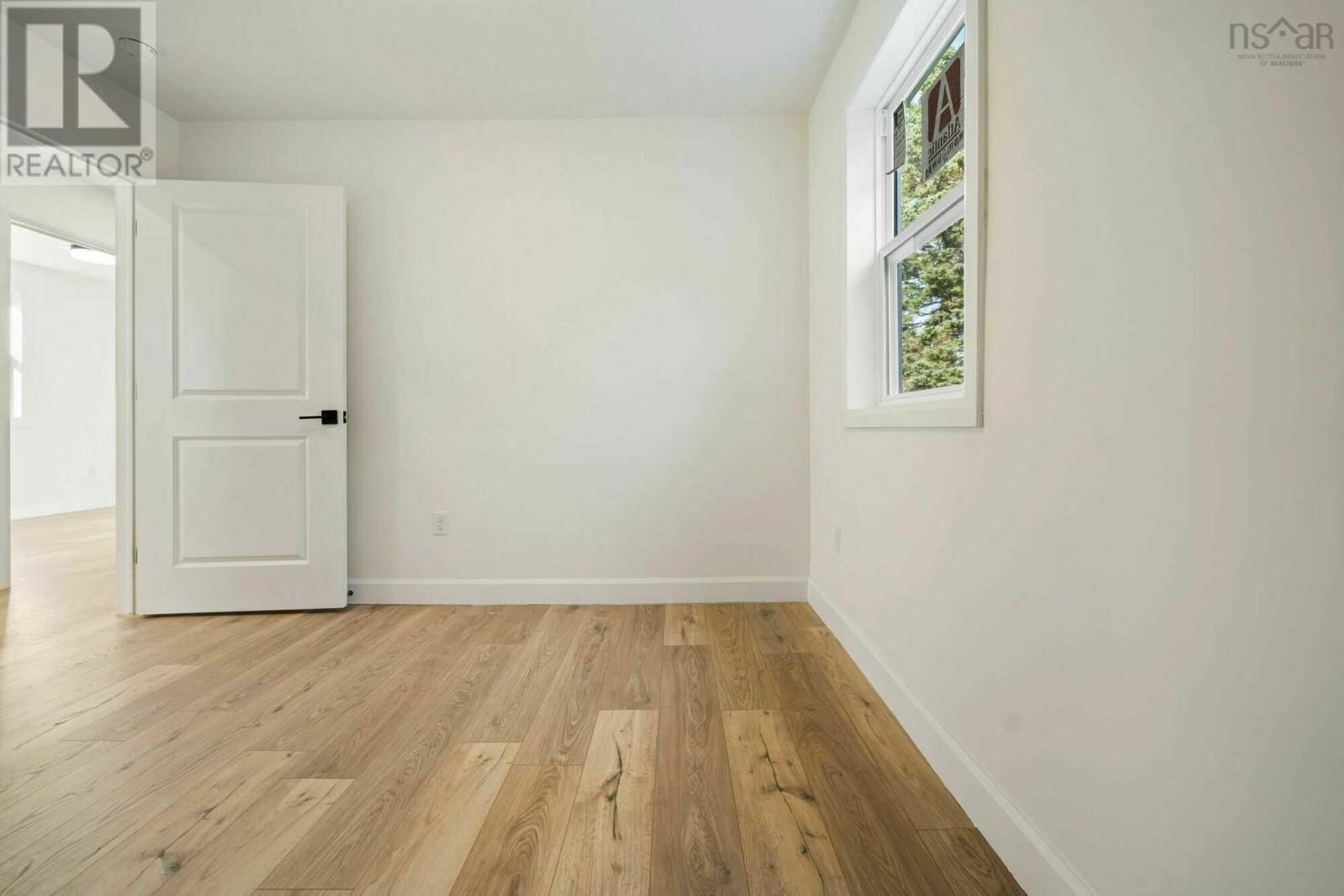 162 Sixth Street Property Photo 11