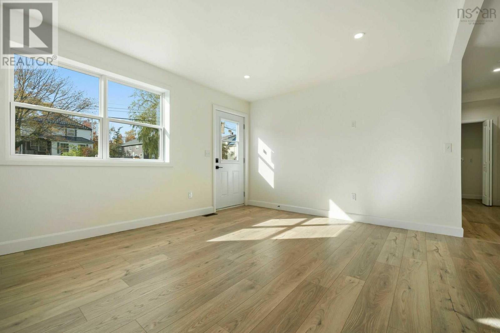 162 Sixth Street Property Photo 13
