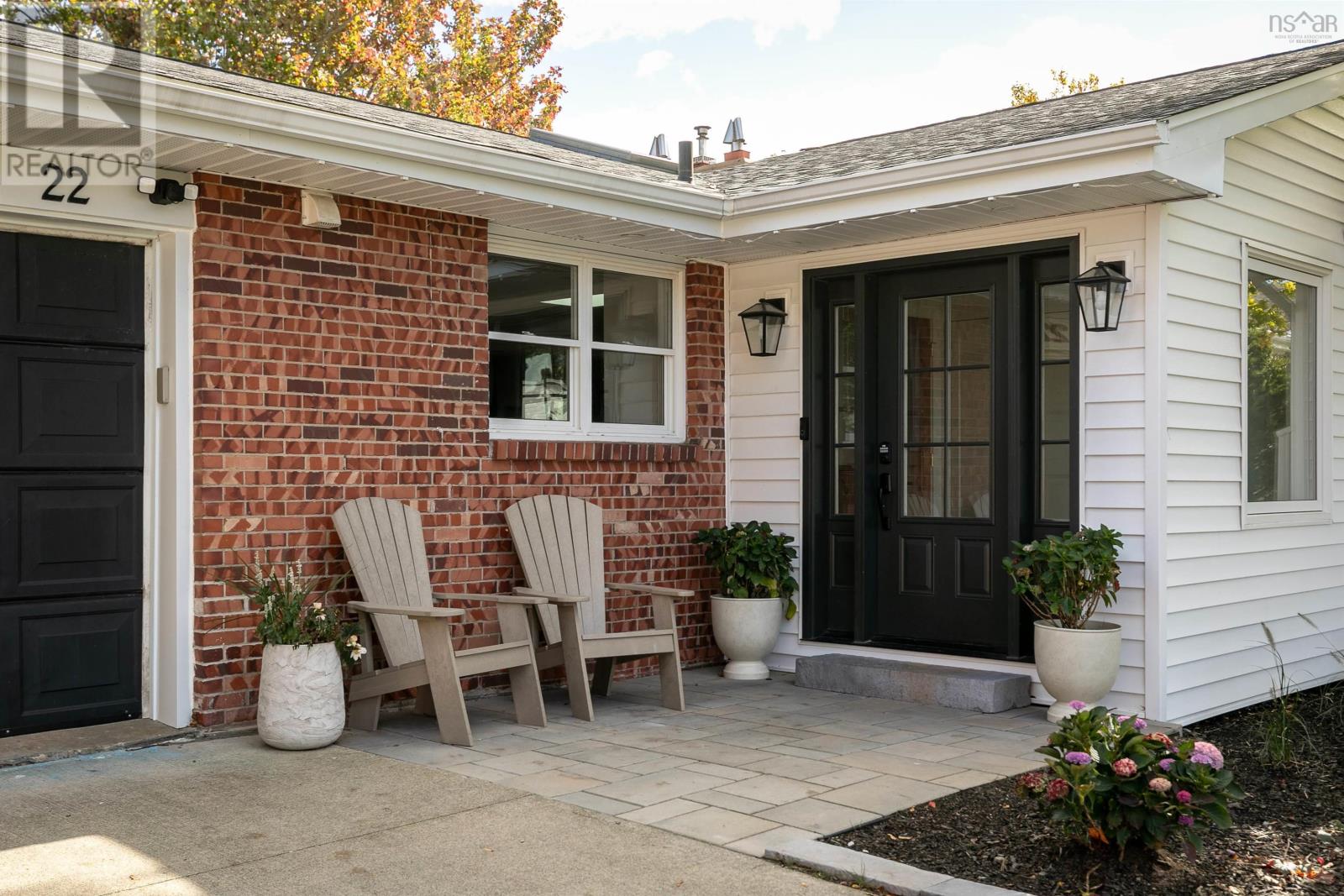 22 Briar Place Property Photo 4