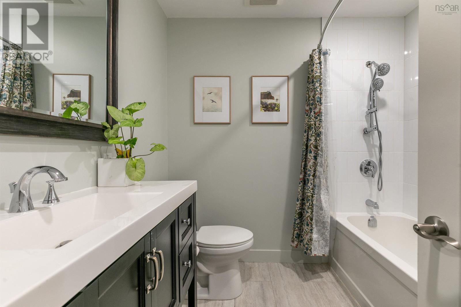 22 Briar Place Property Photo 36