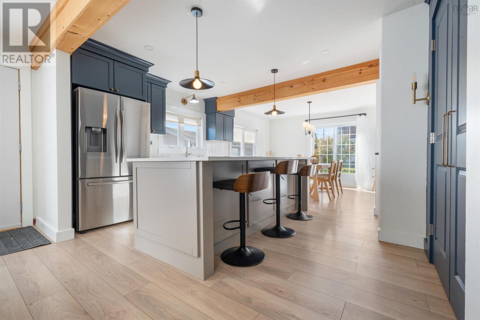 28 High Street Property Photo 6