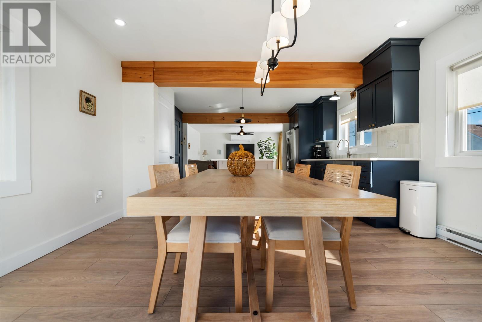 28 High Street Property Photo 13
