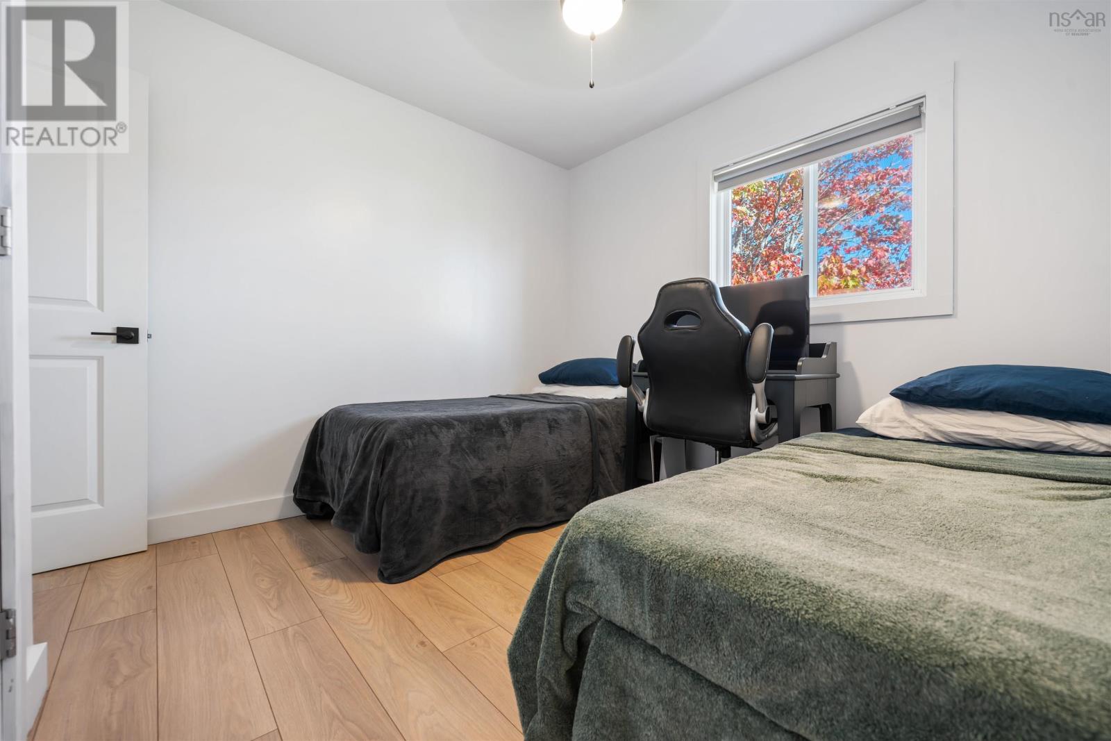 28 High Street Property Photo 18