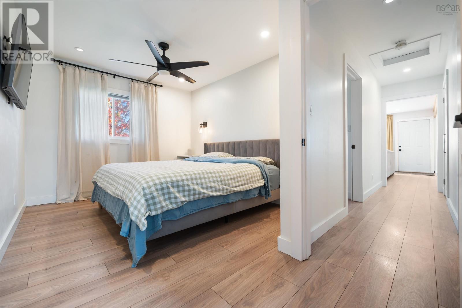 28 High Street Property Photo 23