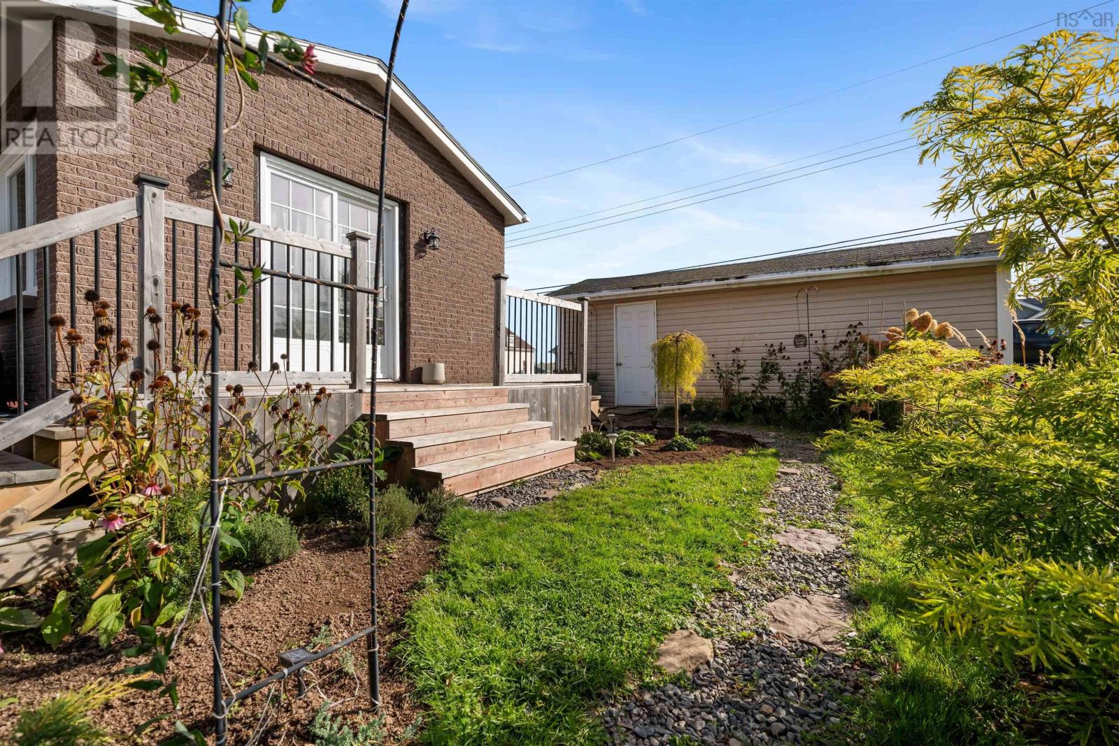 28 High Street Property Photo 40