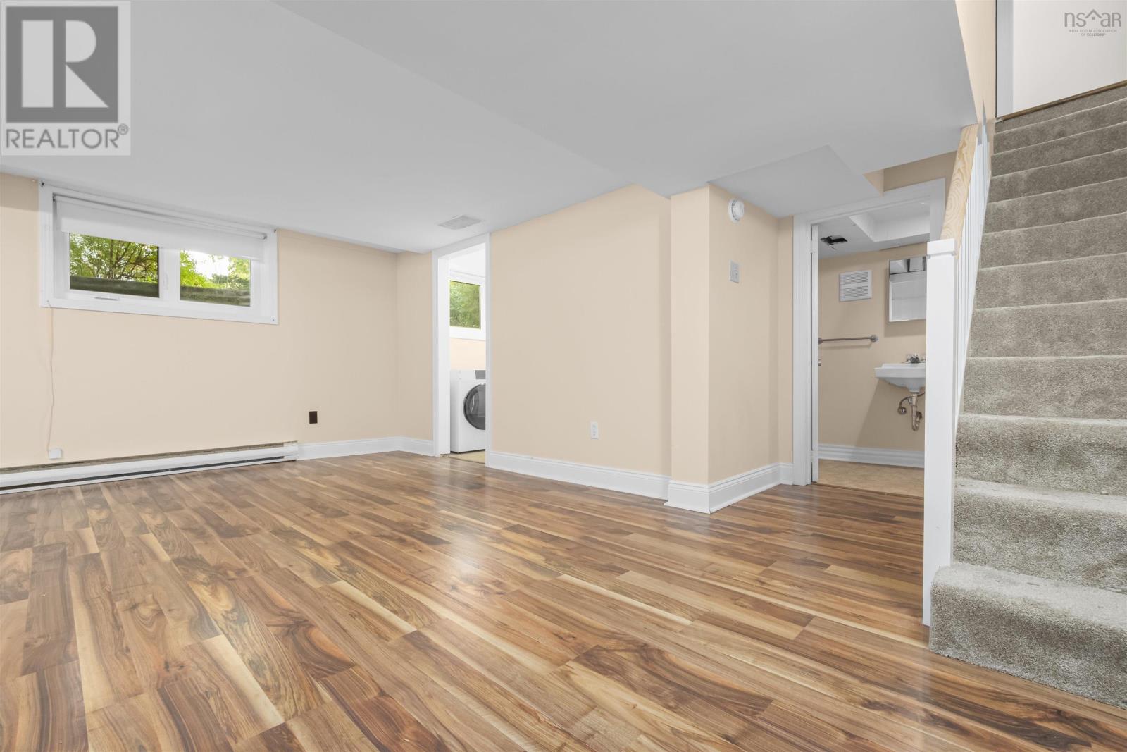 3176 Hemlock Street Property Photo 27