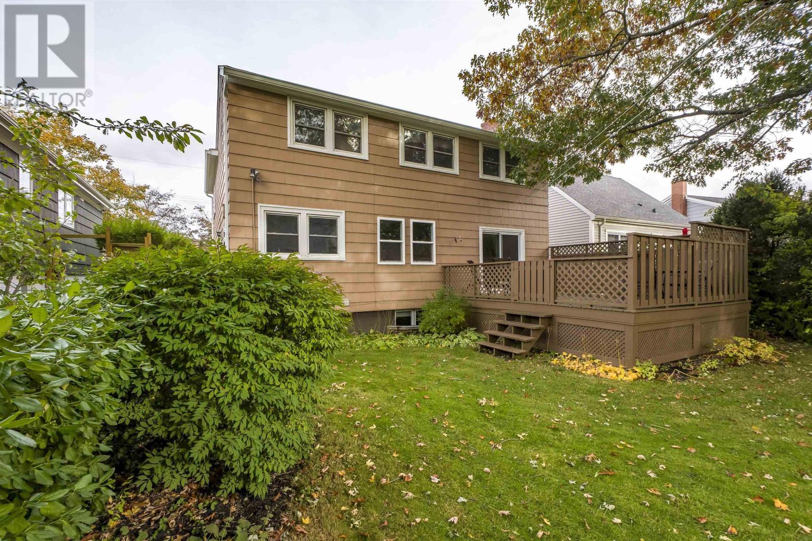 3176 Hemlock Street Property Photo 34