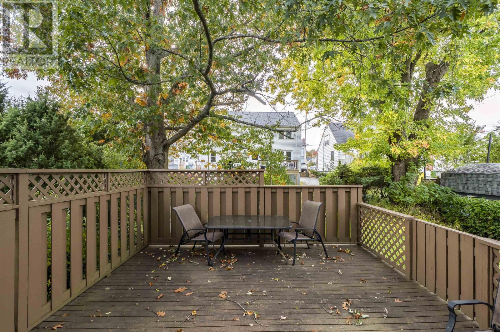 3176 Hemlock Street Property Photo 36