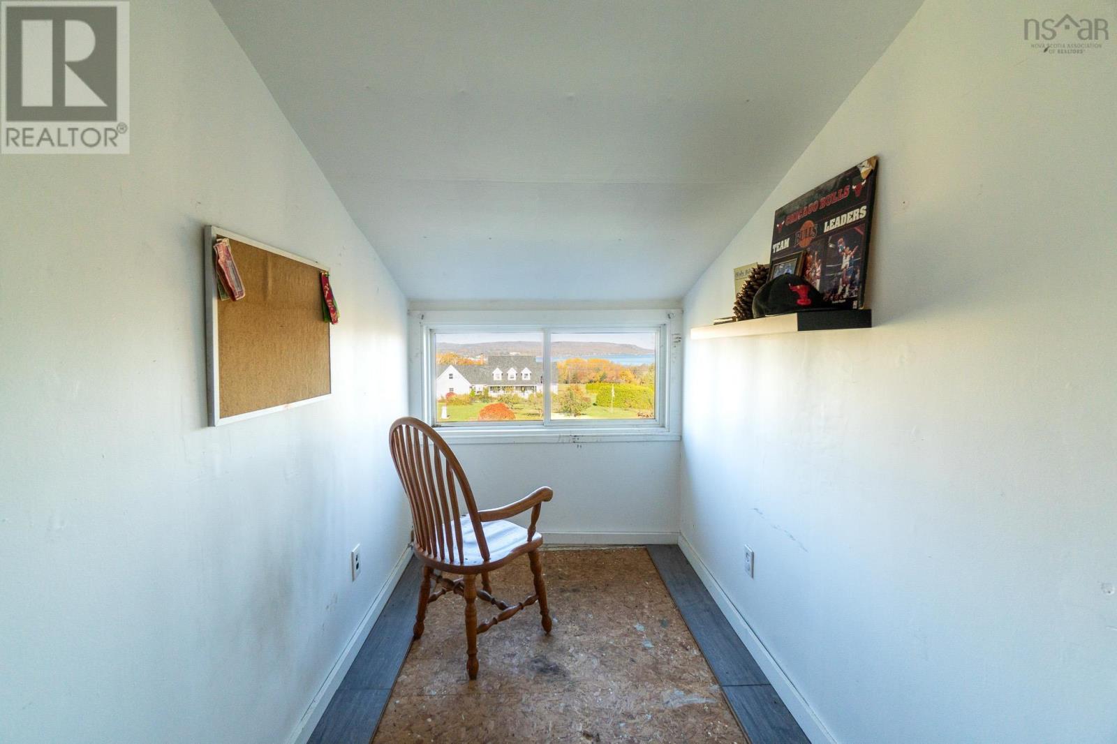 207 West Old Post Road Property Photo 37