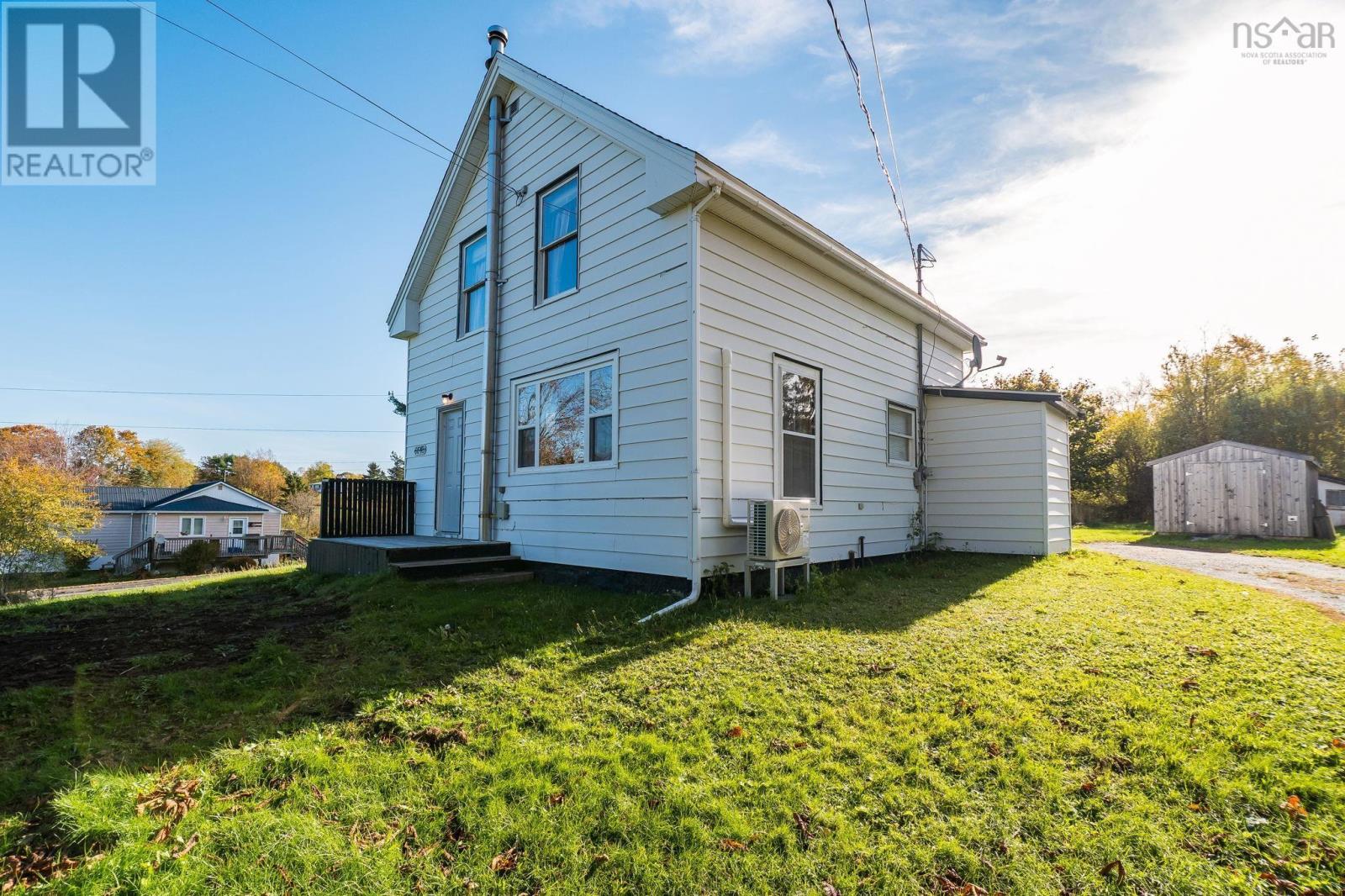6648 Highway 215 Property Photo 1