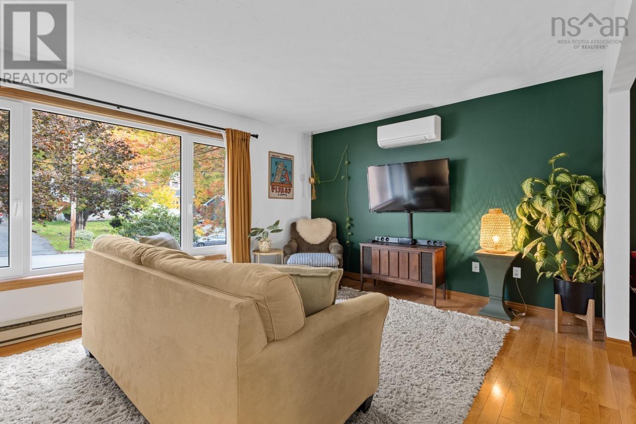 24 Rossi Drive Property Photo 5