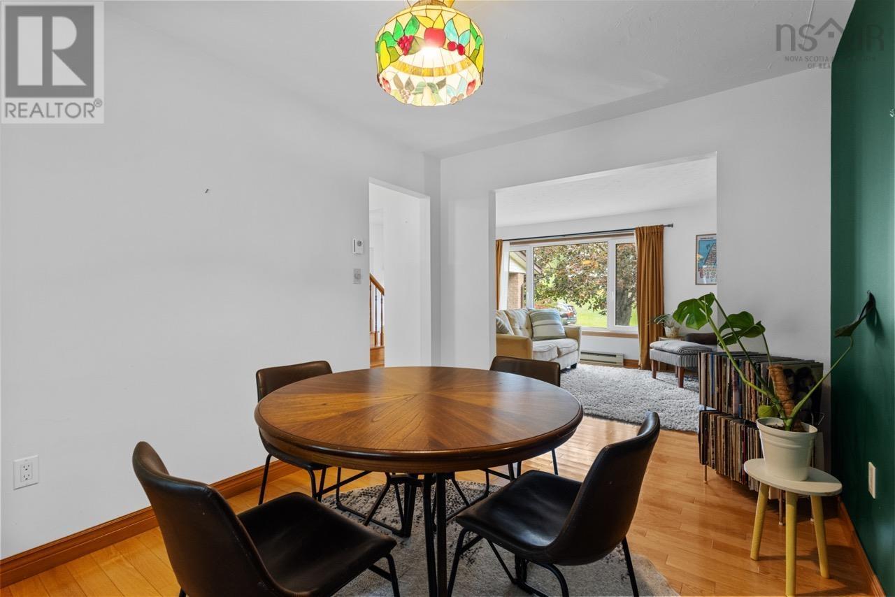 24 Rossi Drive Property Photo 9