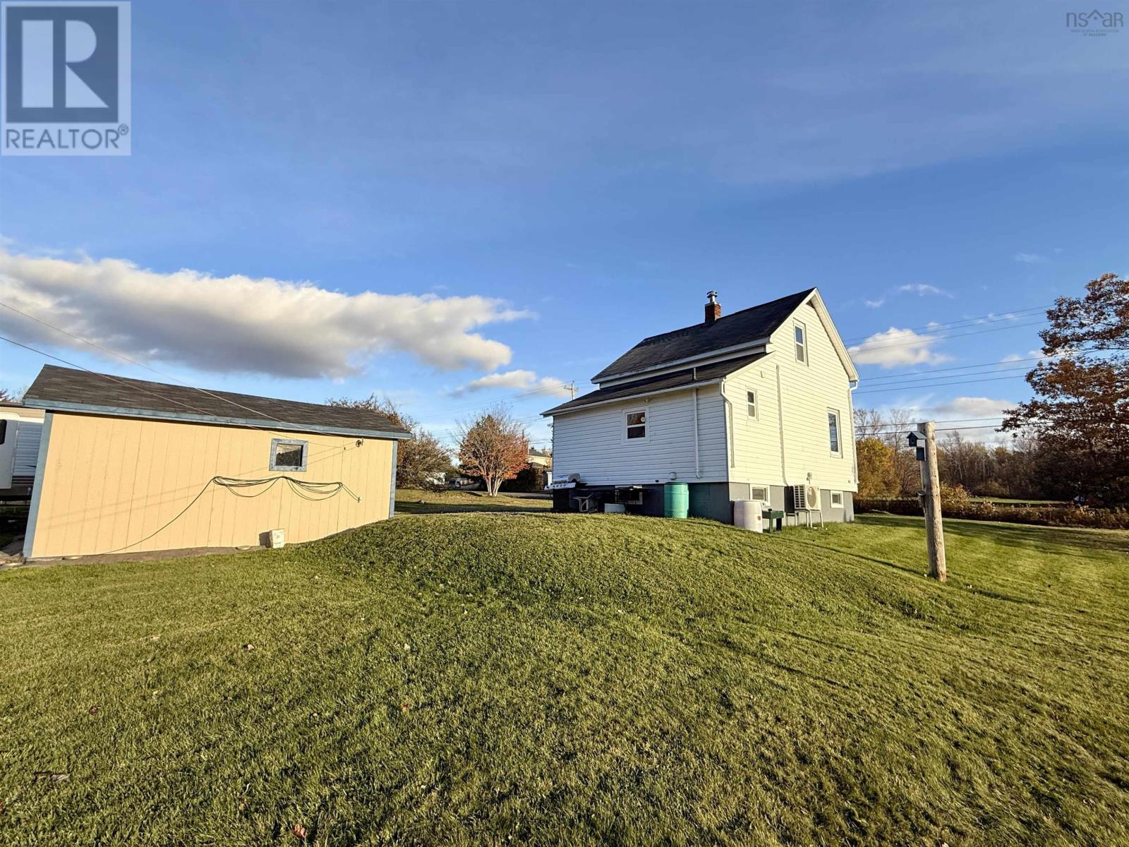 2367 Athol Road Property Photo 3