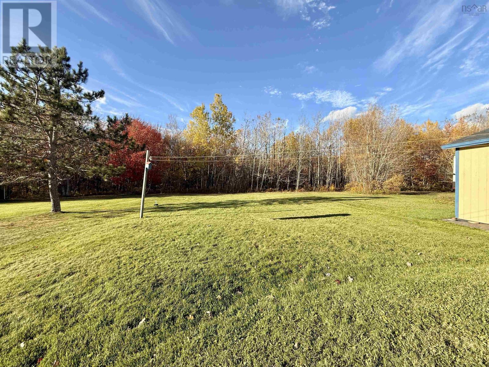 2367 Athol Road Property Photo 5