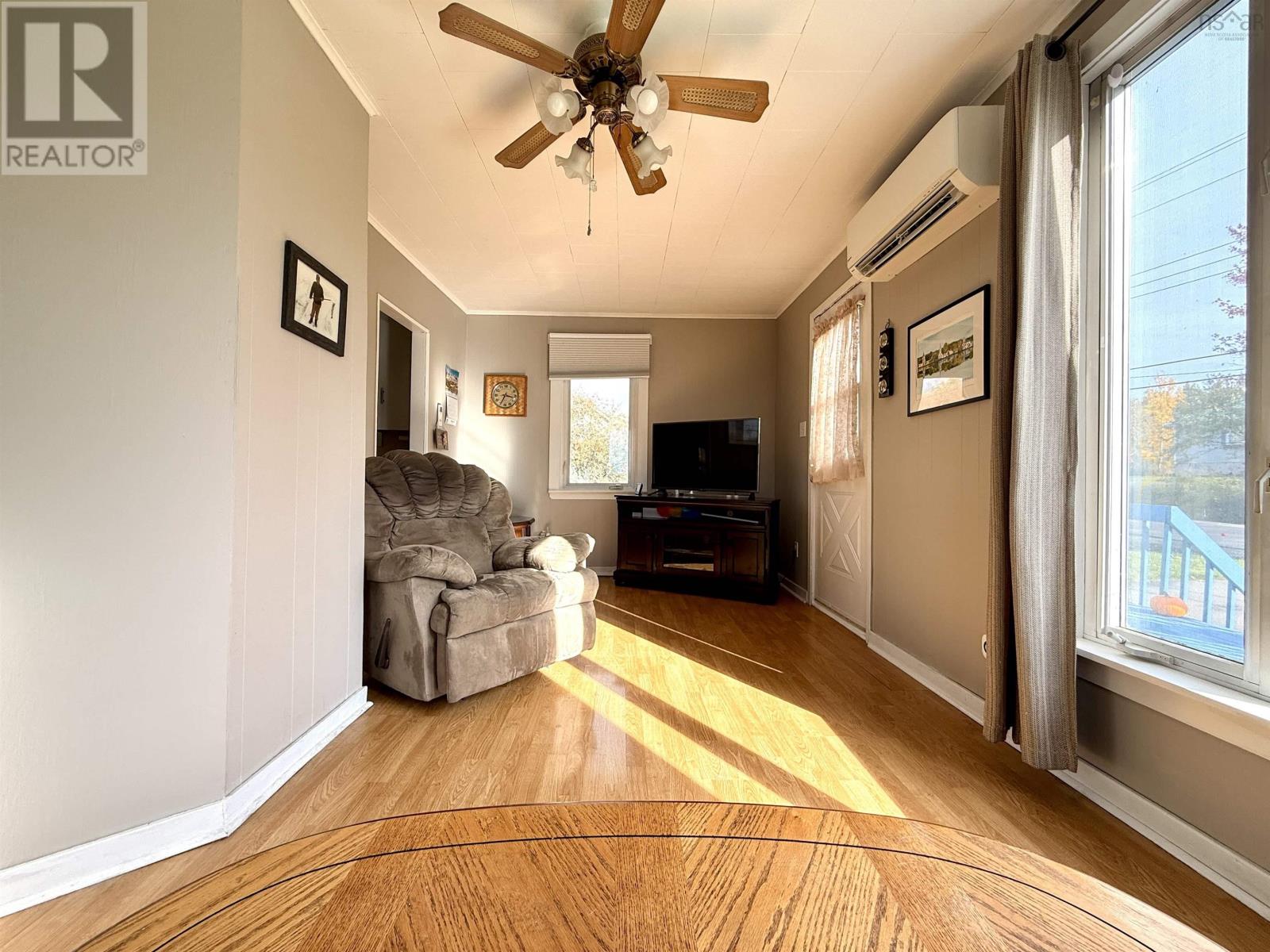 2367 Athol Road Property Photo 10