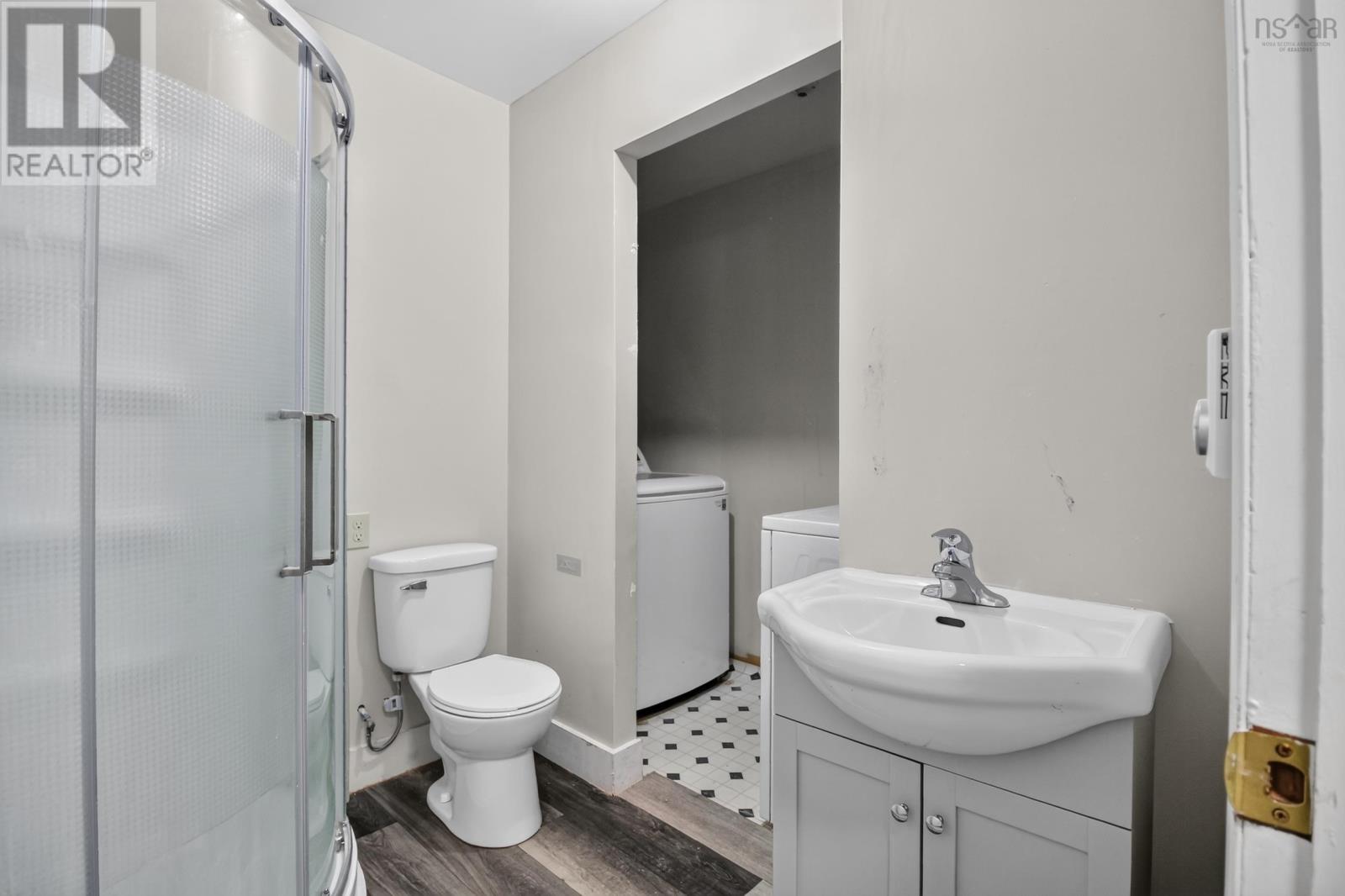 65/67 Brian Drive Property Photo 11