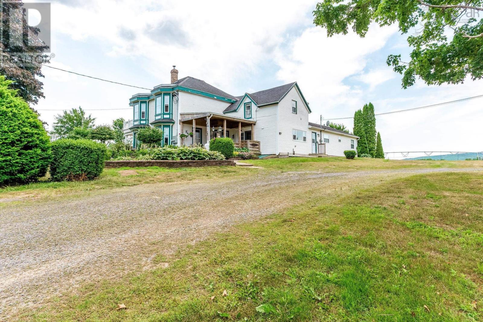 8843 221 Highway Property Photo 3