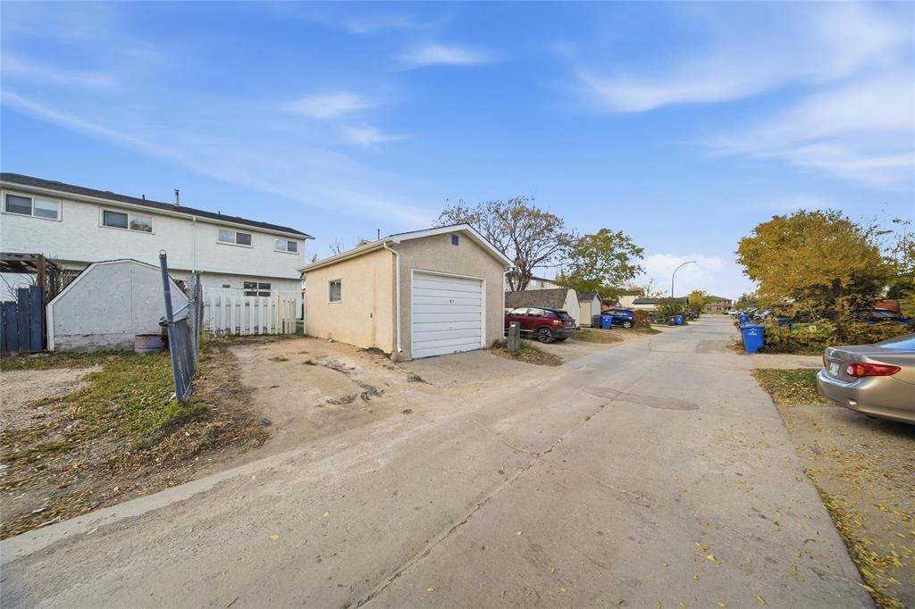 51 Ravenhill Road Property Photo 28