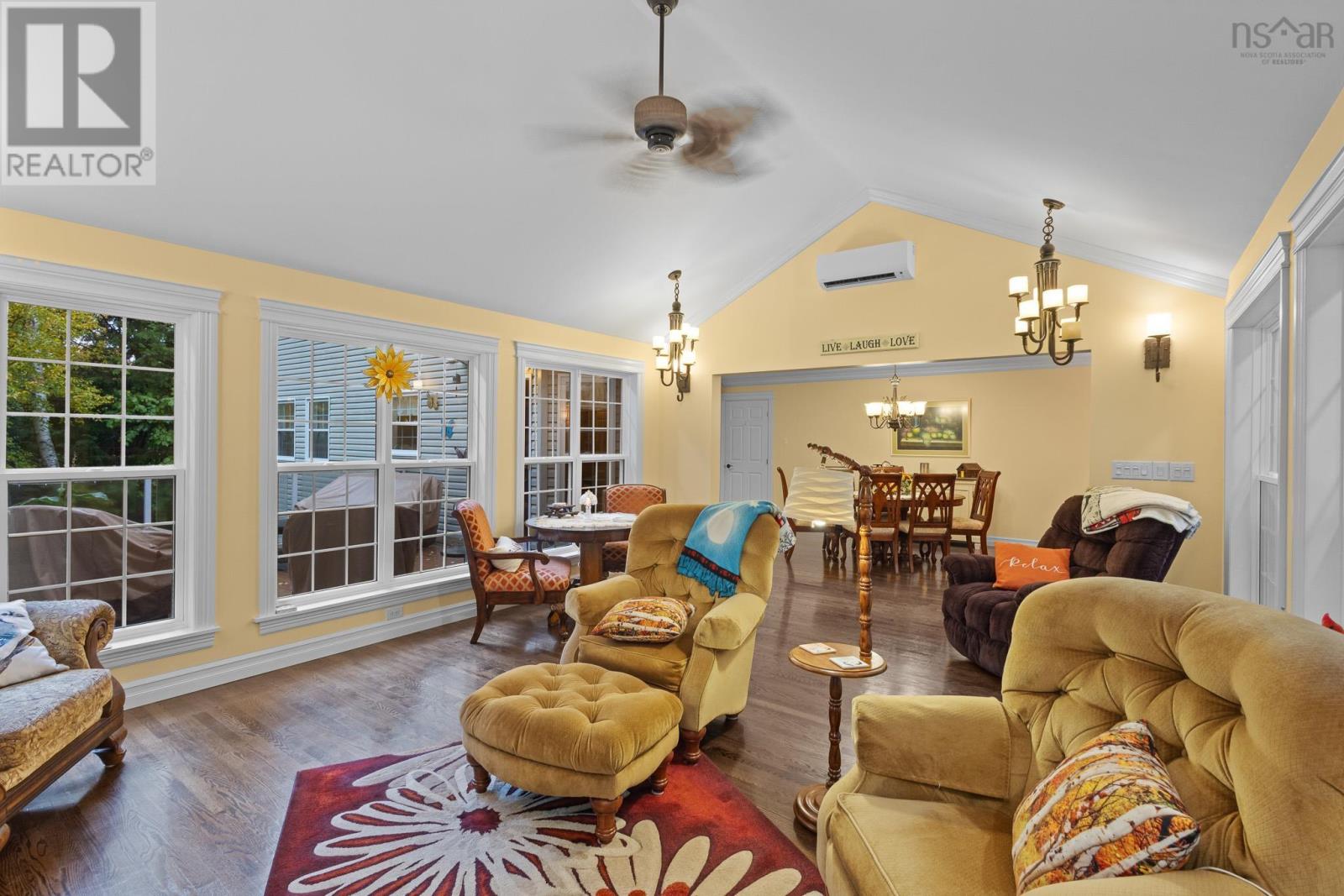 20 Perry Court Property Photo 7