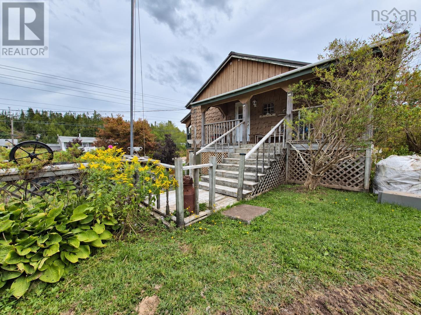4578 Highway 7 Property Photo 3