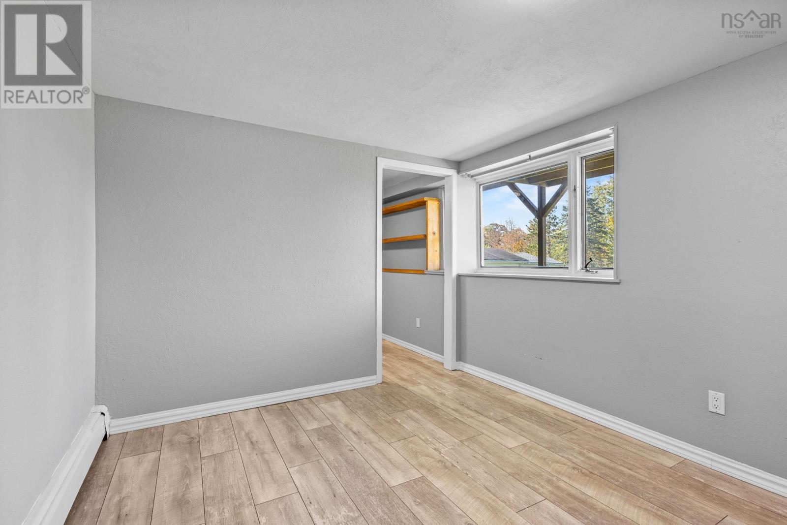 A & B 86 Oakes Road Property Photo 28