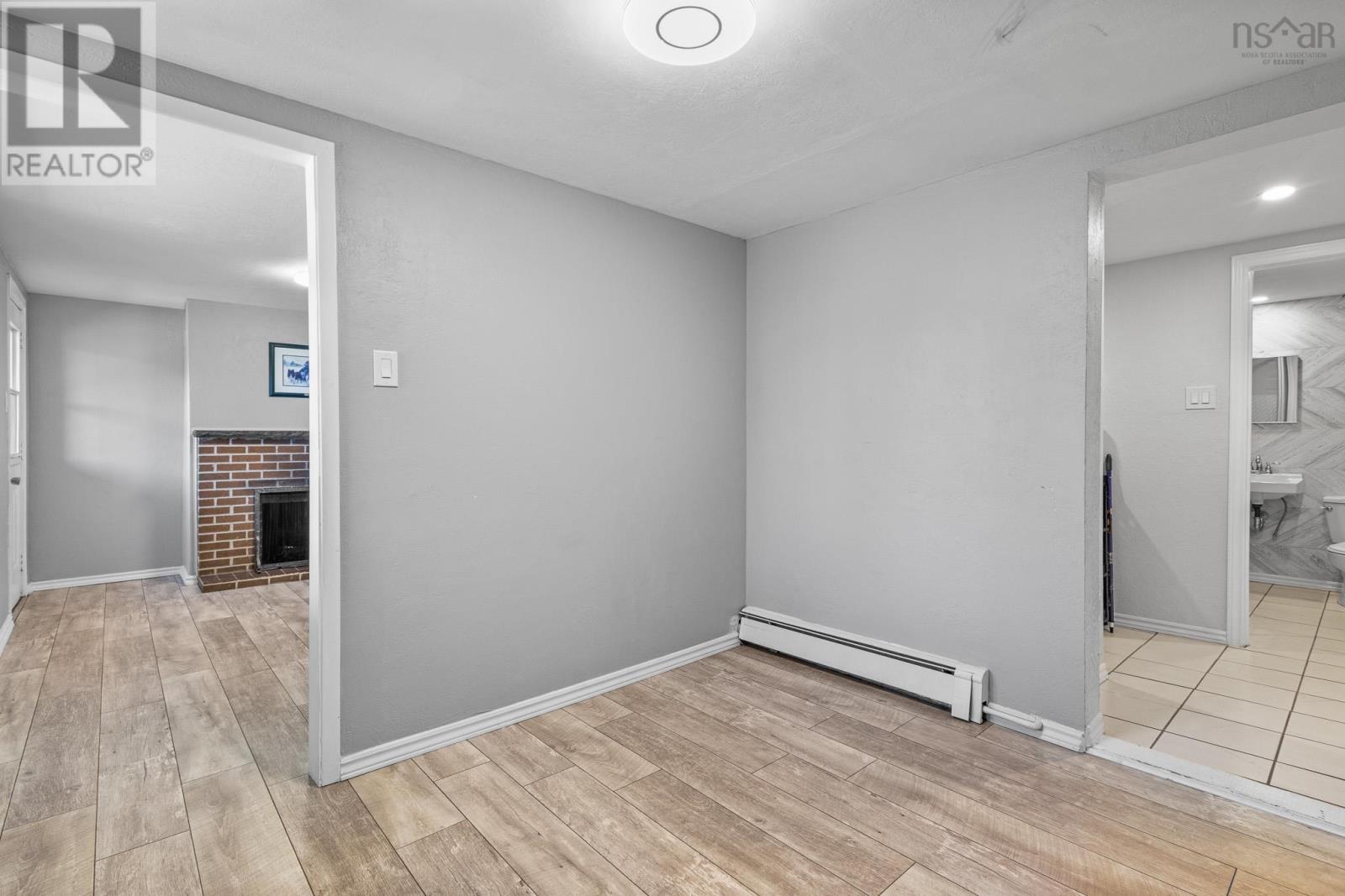 A & B 86 Oakes Road Property Photo 30