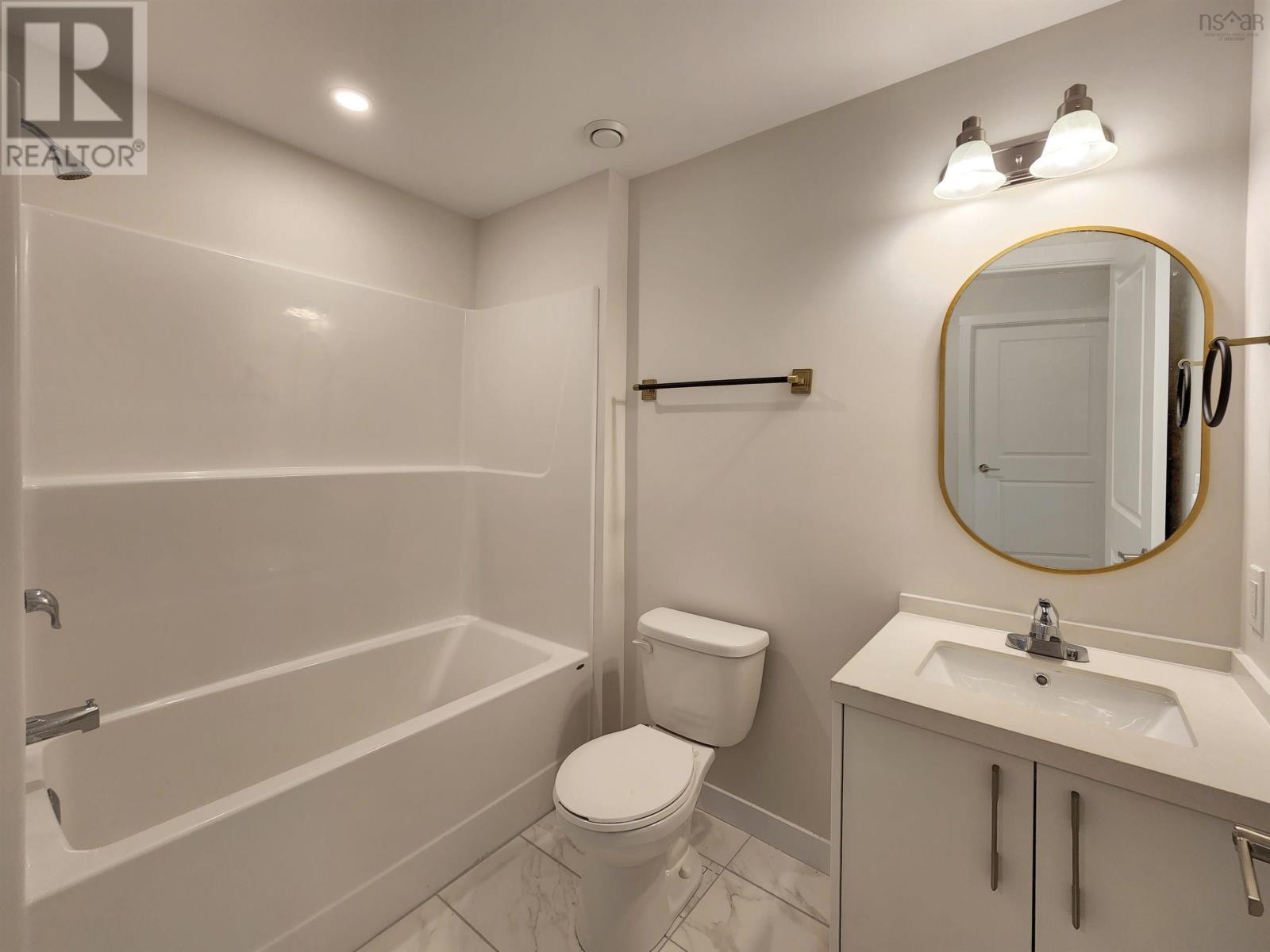 77 Golden Way Property Photo 11