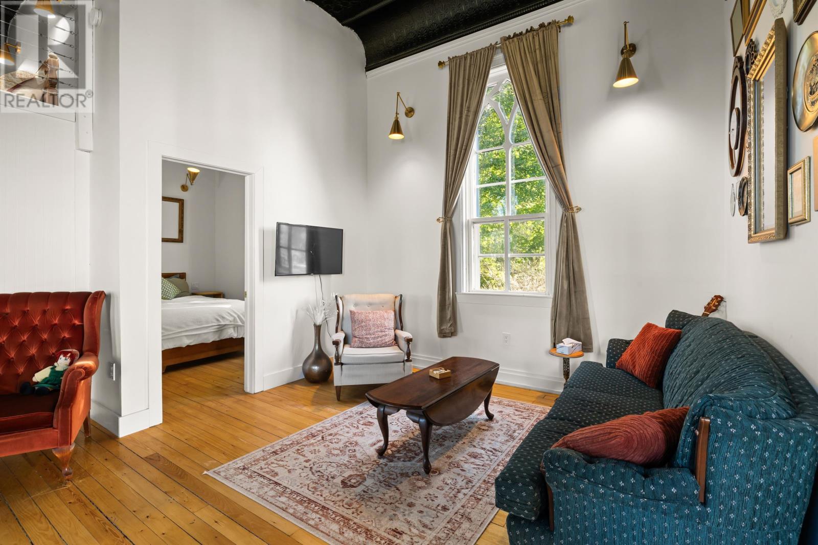 40 Grafton Street Property Photo 9