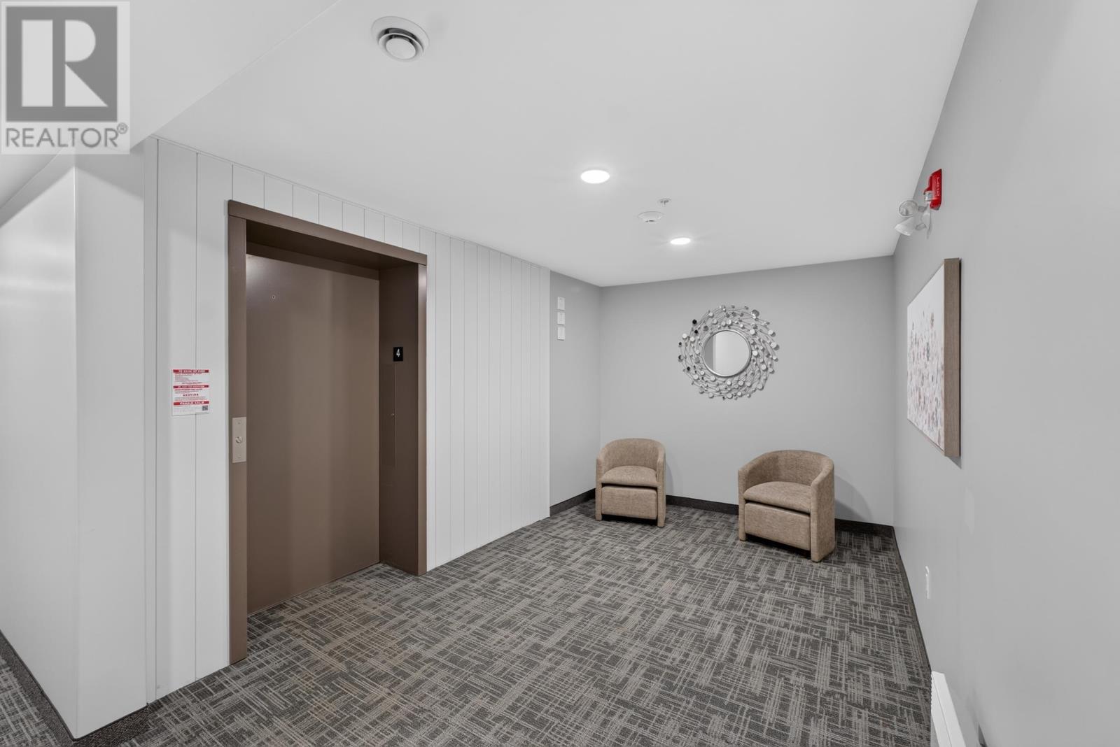 401 24 Gilbert Drive Property Photo 5