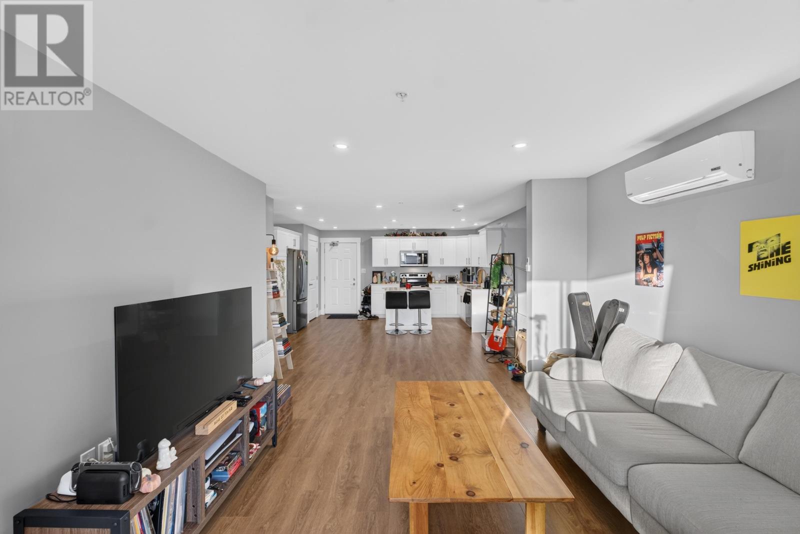 401 24 Gilbert Drive Property Photo 12