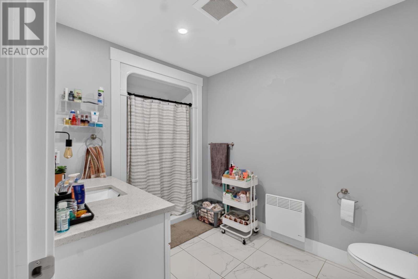 401 24 Gilbert Drive Property Photo 18