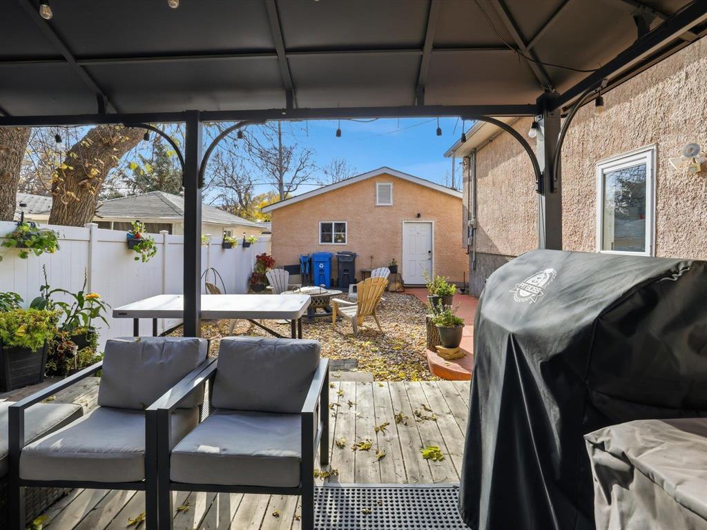 736 Simpson Avenue Property Photo 26