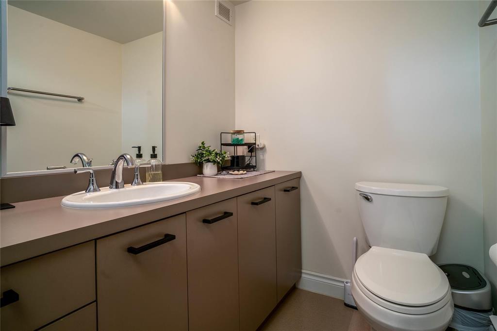 114 99 Gerard Street Property Photo 16