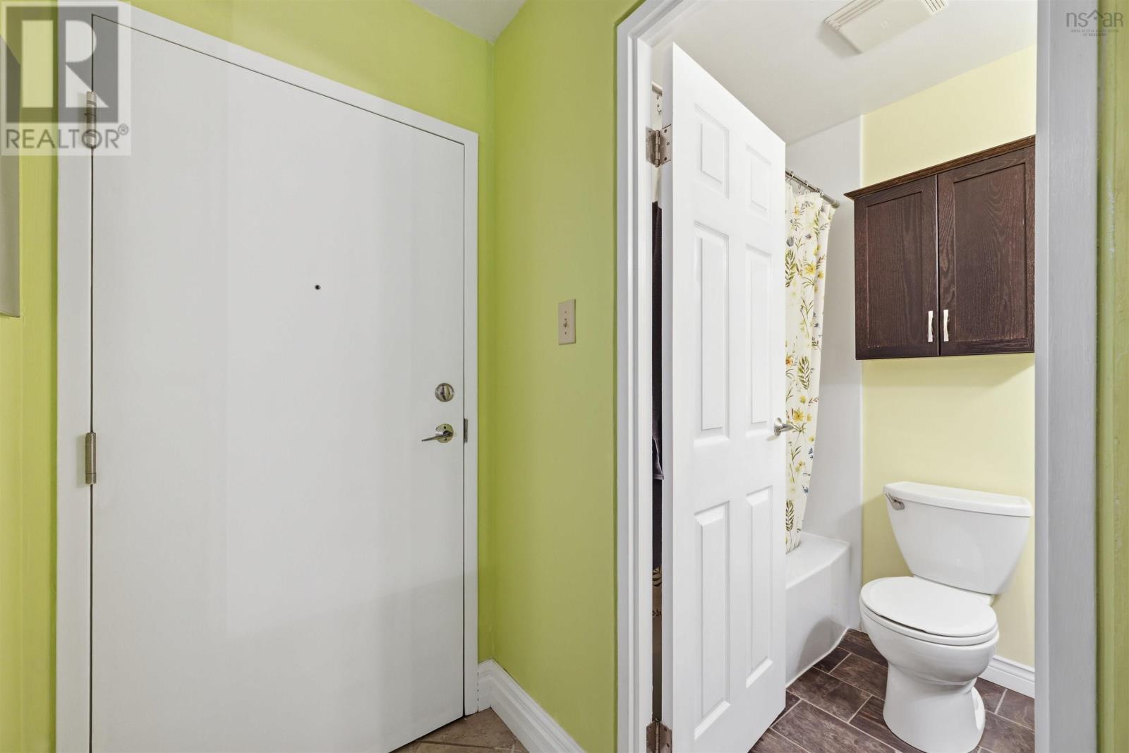 110 1326 Lower Water Street Property Photo 6