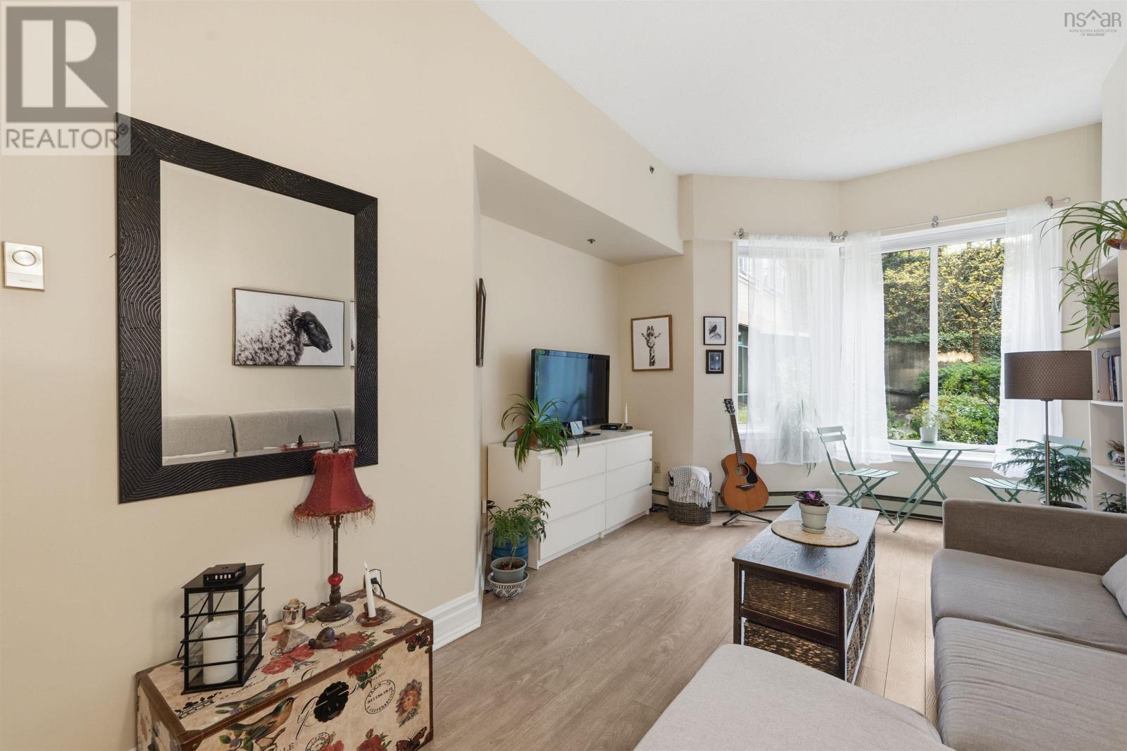110 1326 Lower Water Street Property Photo 14