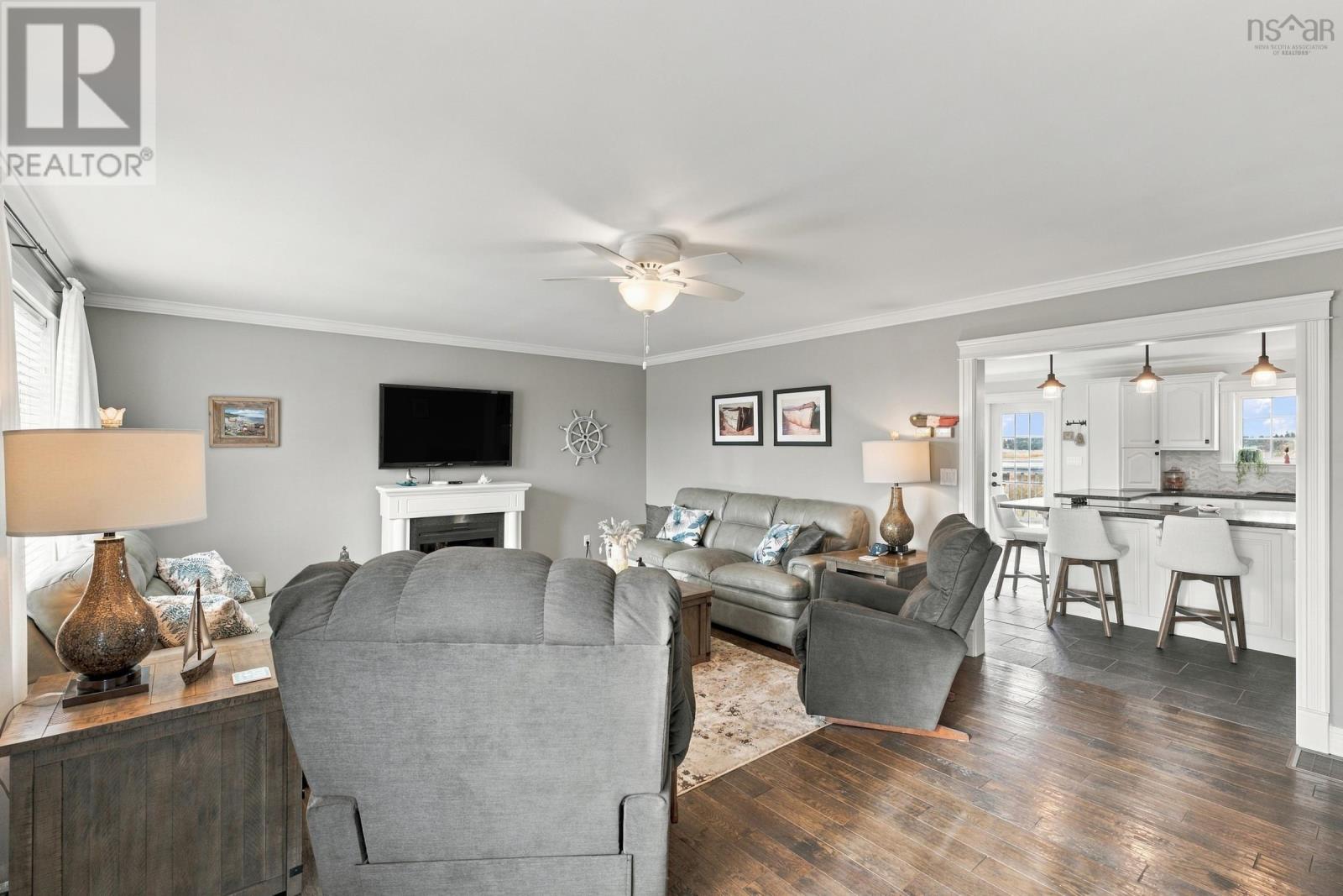 63 Dixon Road Property Photo 14