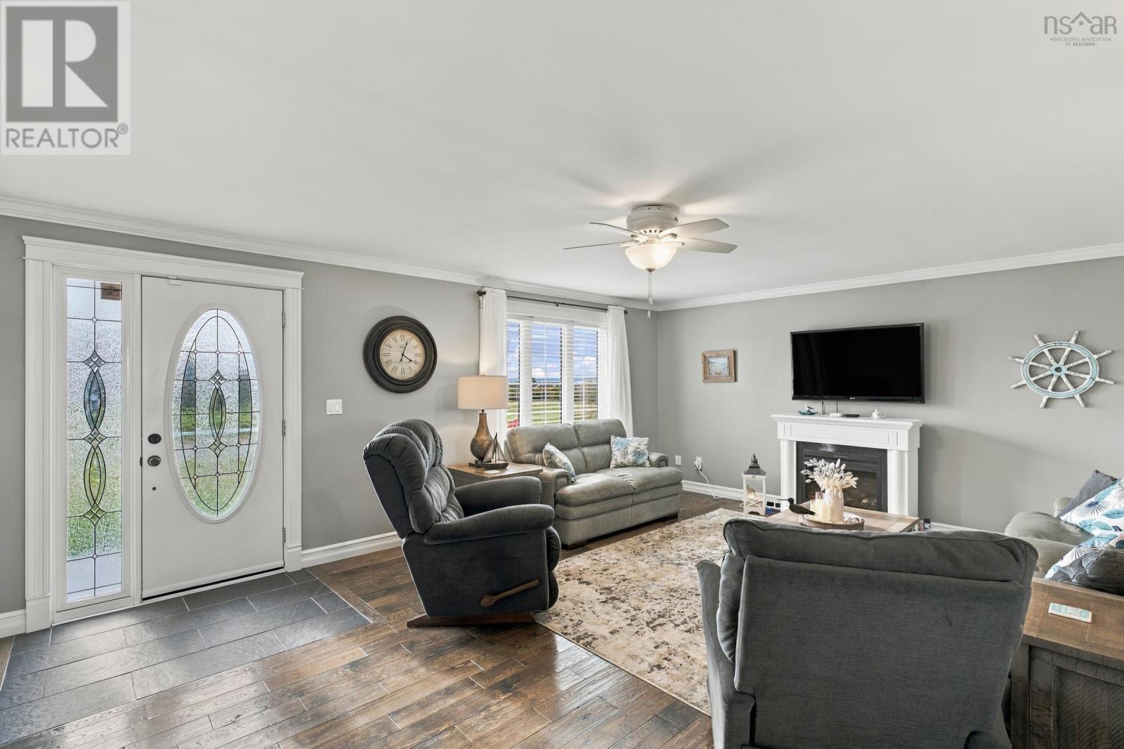63 Dixon Road Property Photo 15