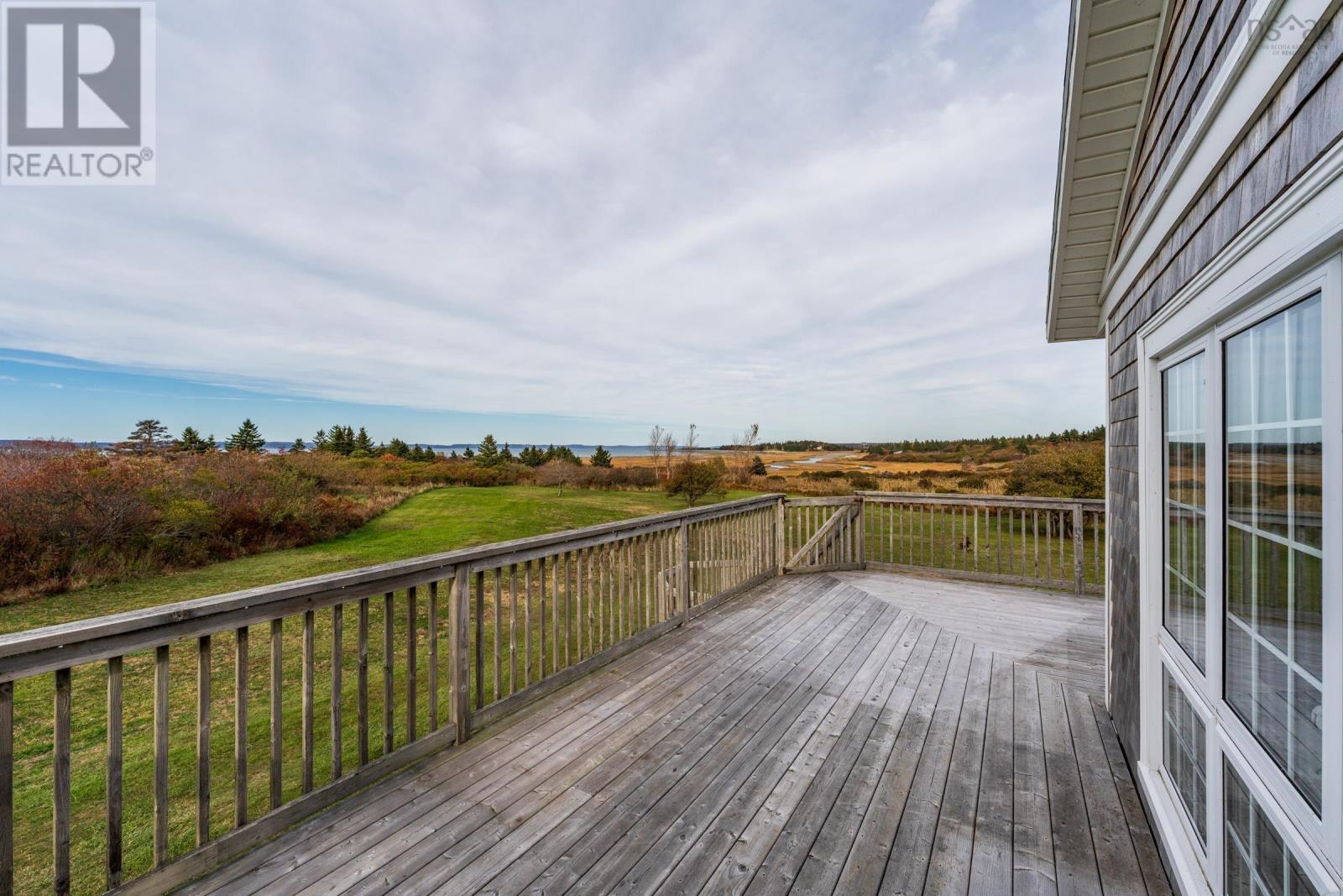 63 Dixon Road Property Photo 33
