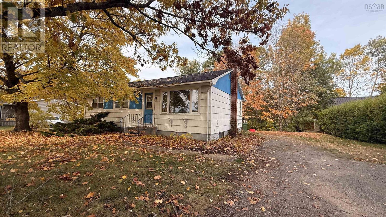7129 Highway 1 Property Photo 3