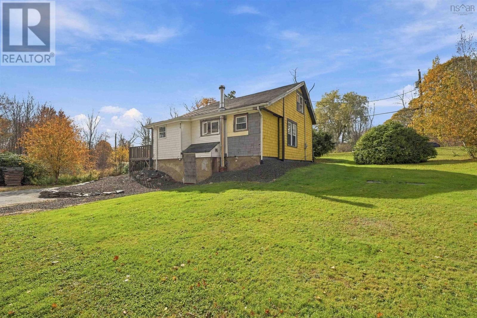 1012 Highway 8 Property Photo 36