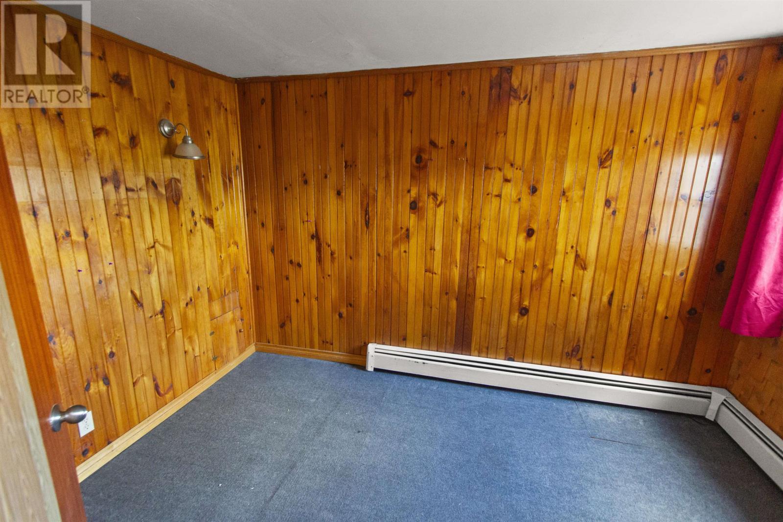 417 Queen Street Property Photo 7