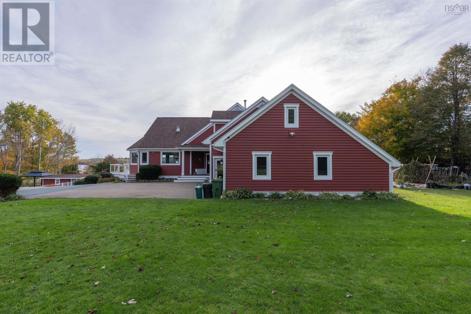 2140-2144 Waverley Road Property Photo 5